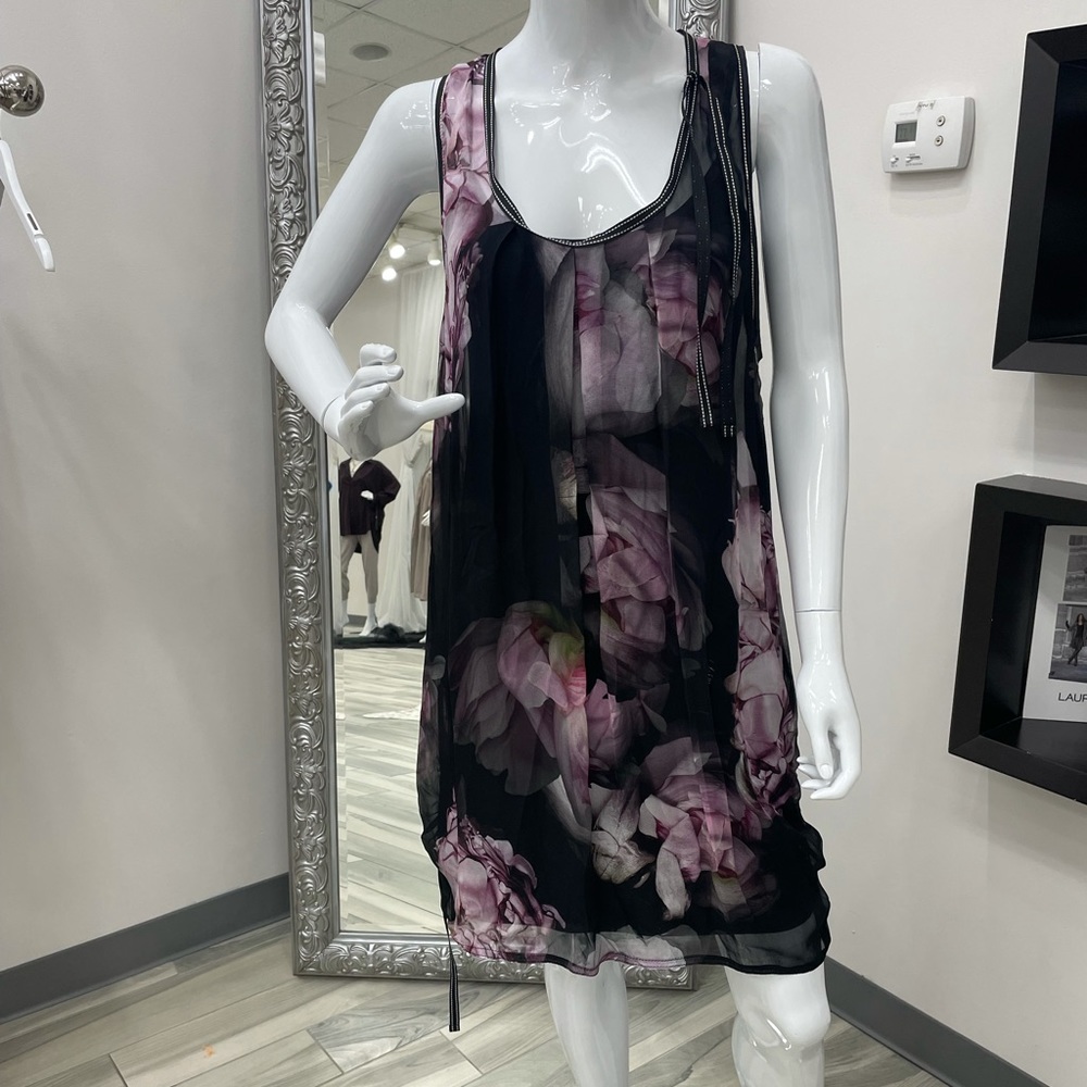 Knee Length Floral Dress. SALE ‼️ Beate Heymann